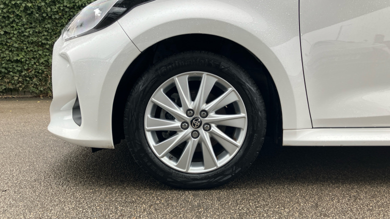 Toyota Yaris 1.5 Hybrid Icon 5dr CVT Hybrid Hatchback